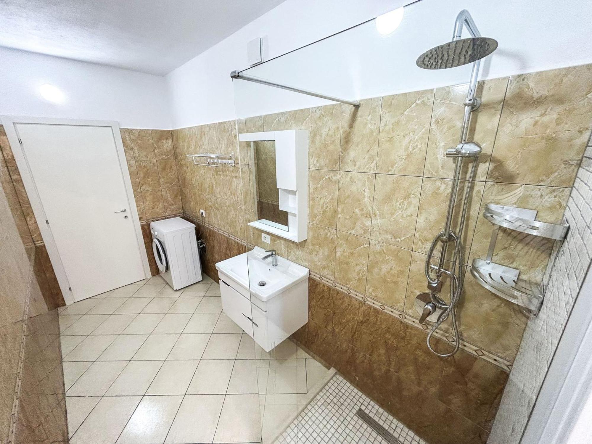 2 Bedrooms 981 Appartamento Durrës