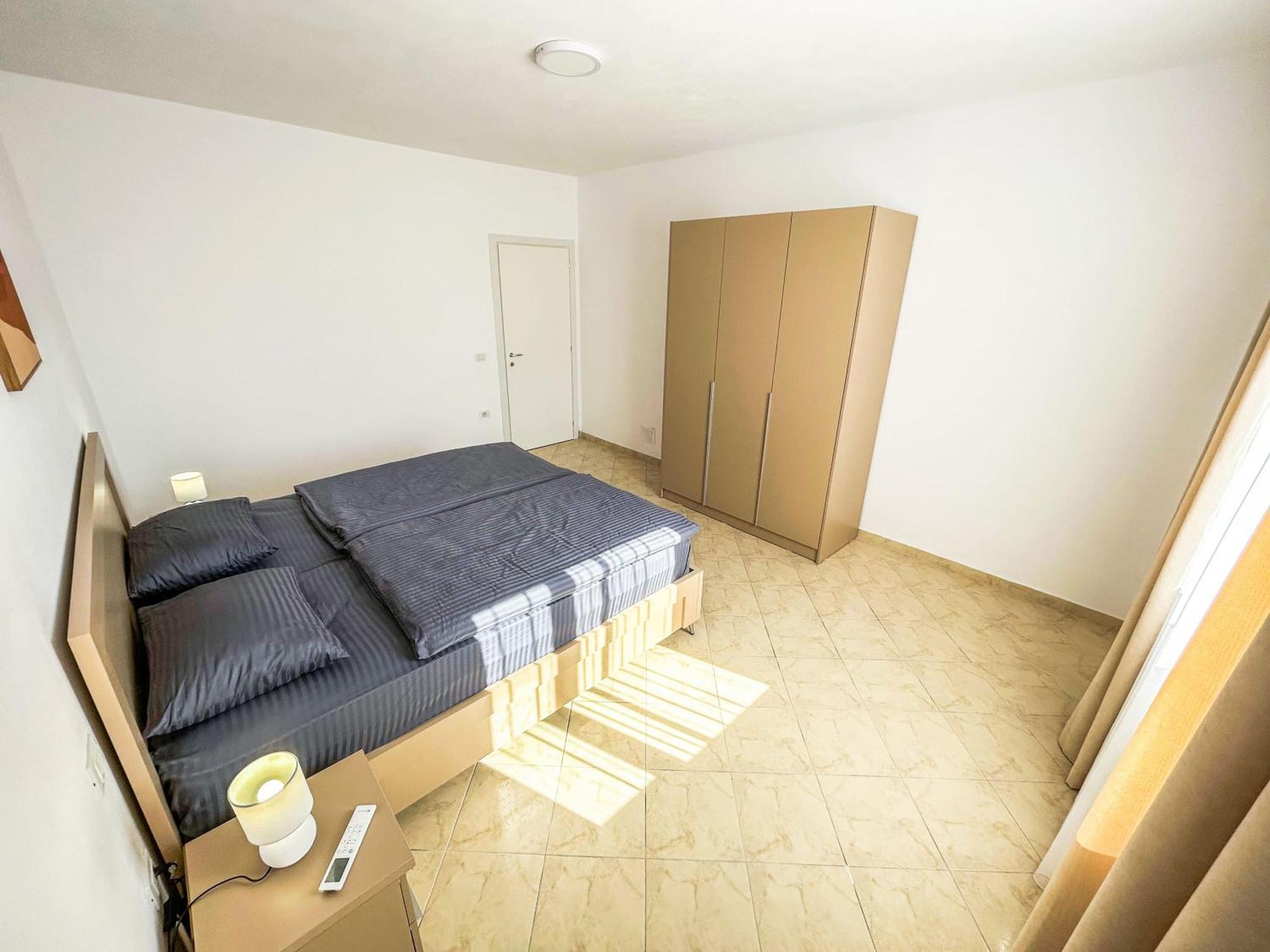 2 Bedrooms 981 Appartamento Durrës